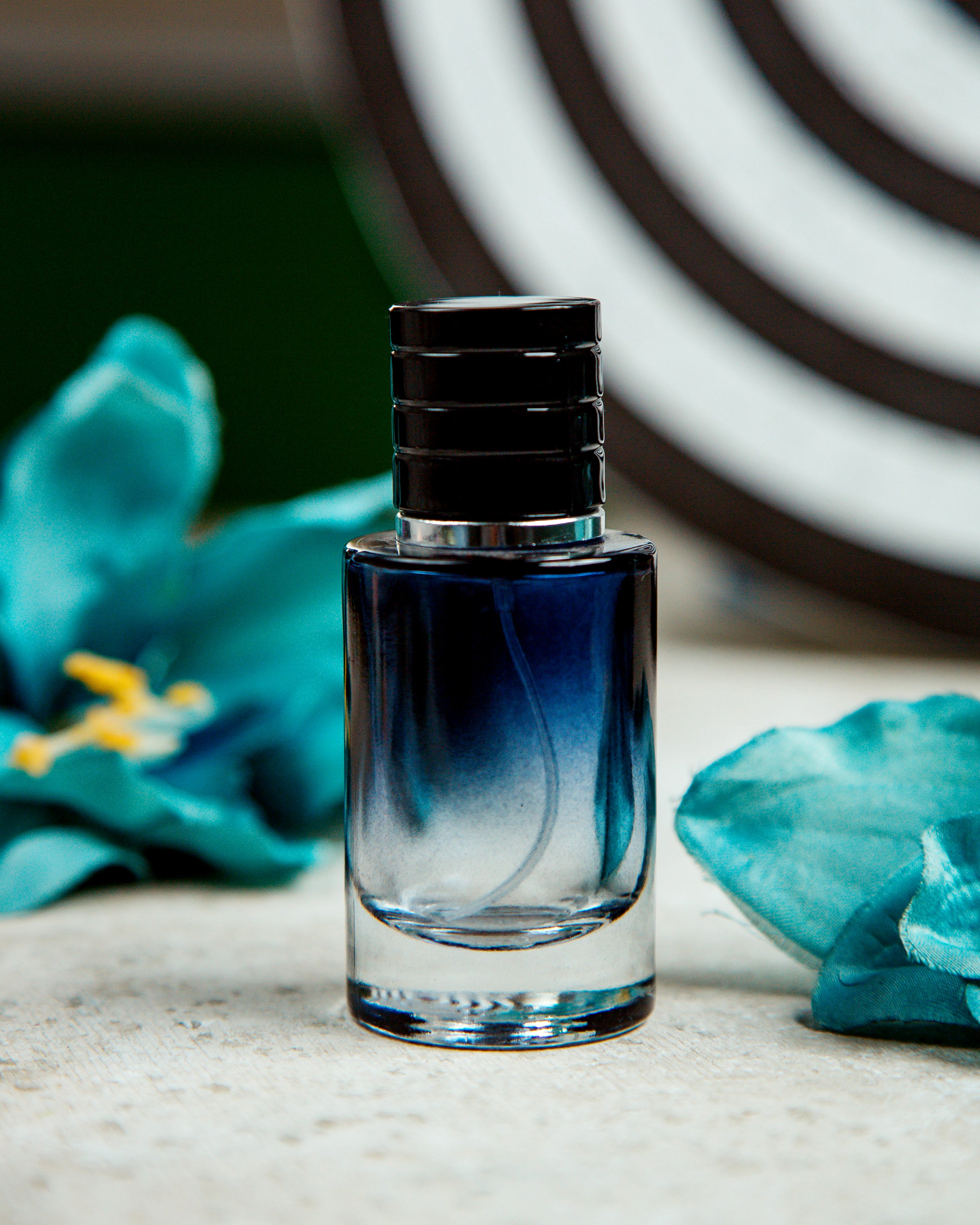 LES PARFUMS OFFRENT UNE INFINITE DE VOYAGE, QUEL EST LE VÔTRE ?