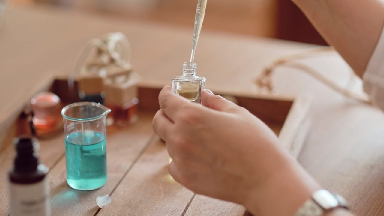Le Rôle de la Chimie dans la Création de Parfum